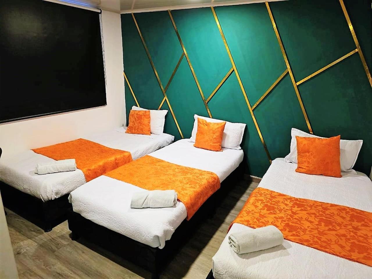 Hotel Kristal Ferial ボゴタ エクステリア 写真