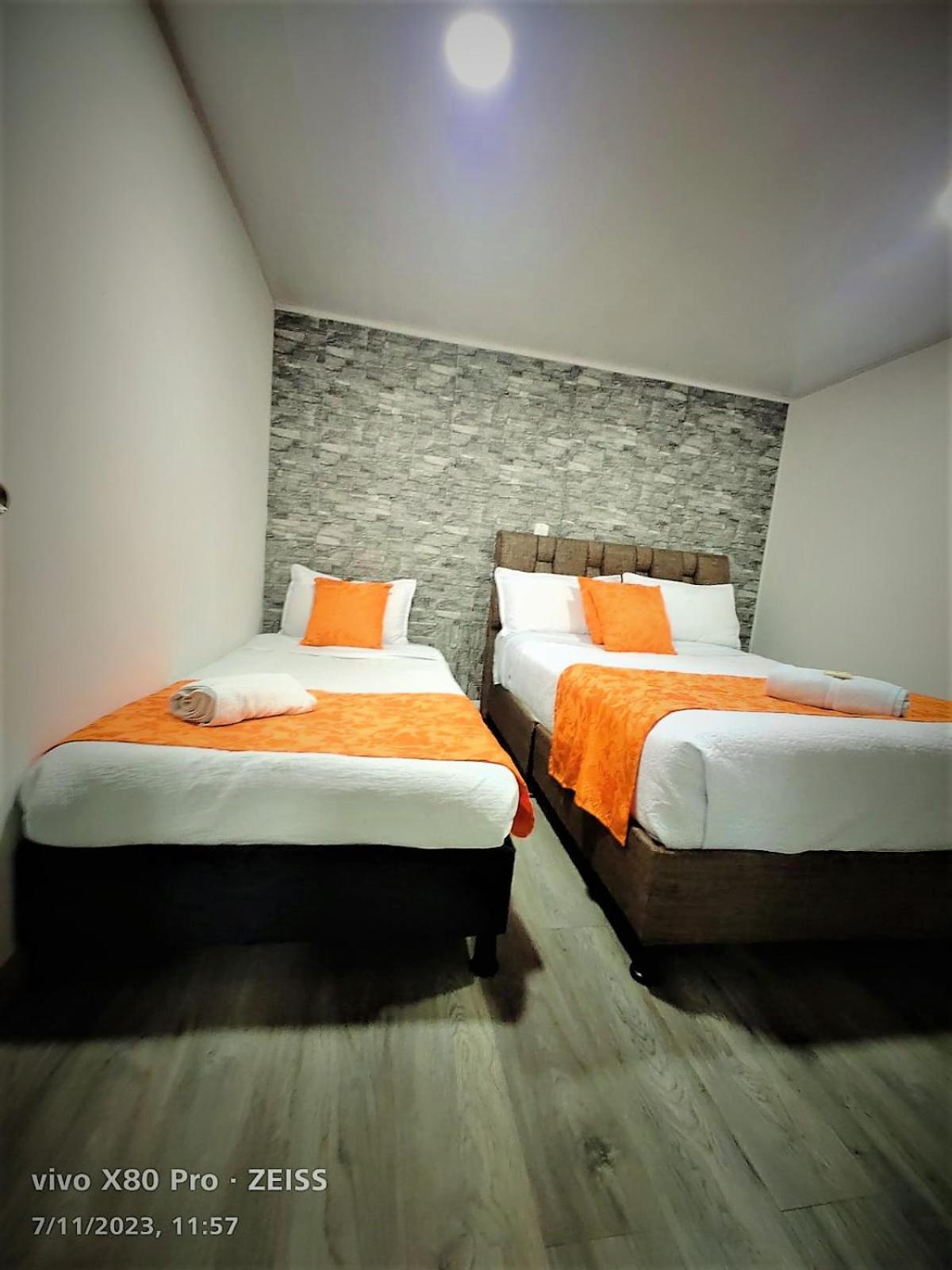 Hotel Kristal Ferial ボゴタ エクステリア 写真