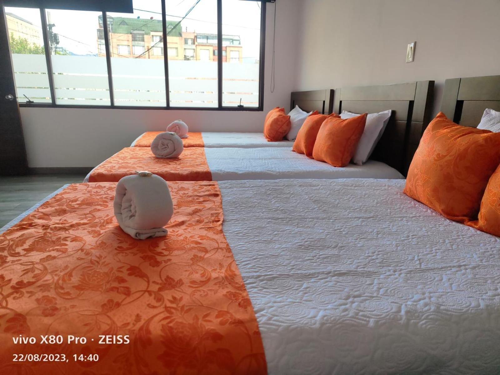 Hotel Kristal Ferial ボゴタ エクステリア 写真