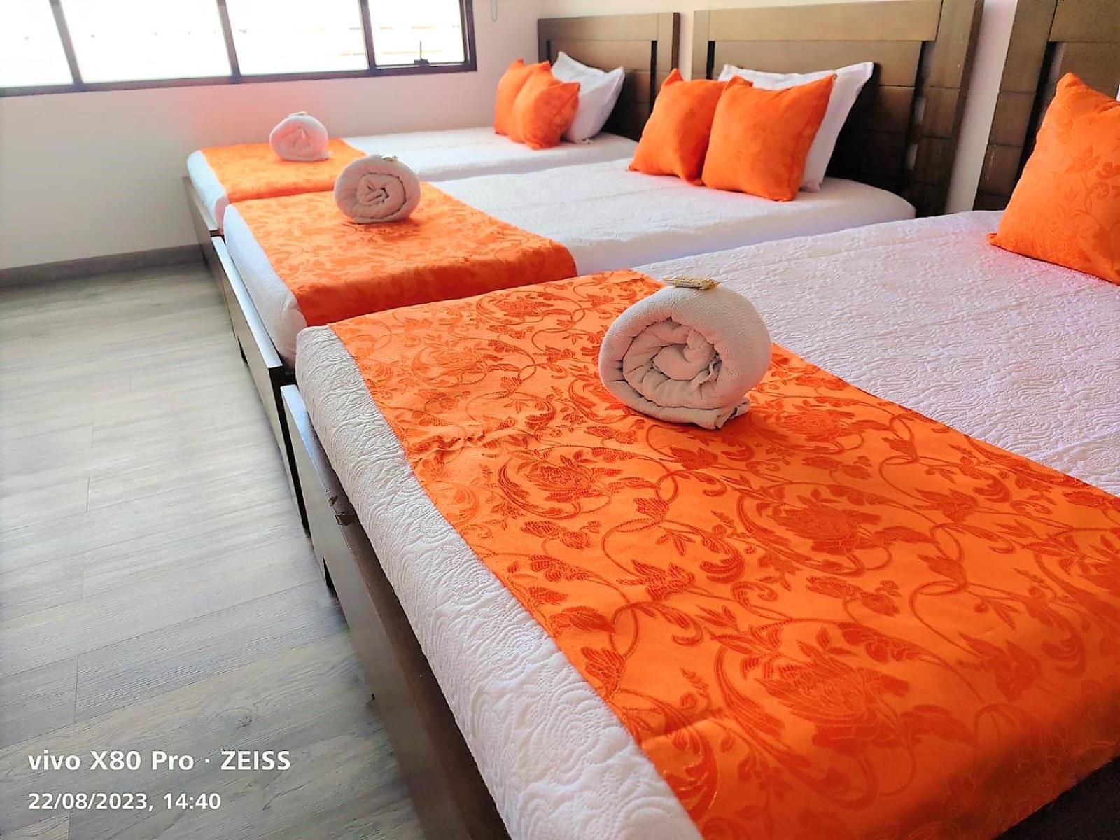 Hotel Kristal Ferial ボゴタ エクステリア 写真