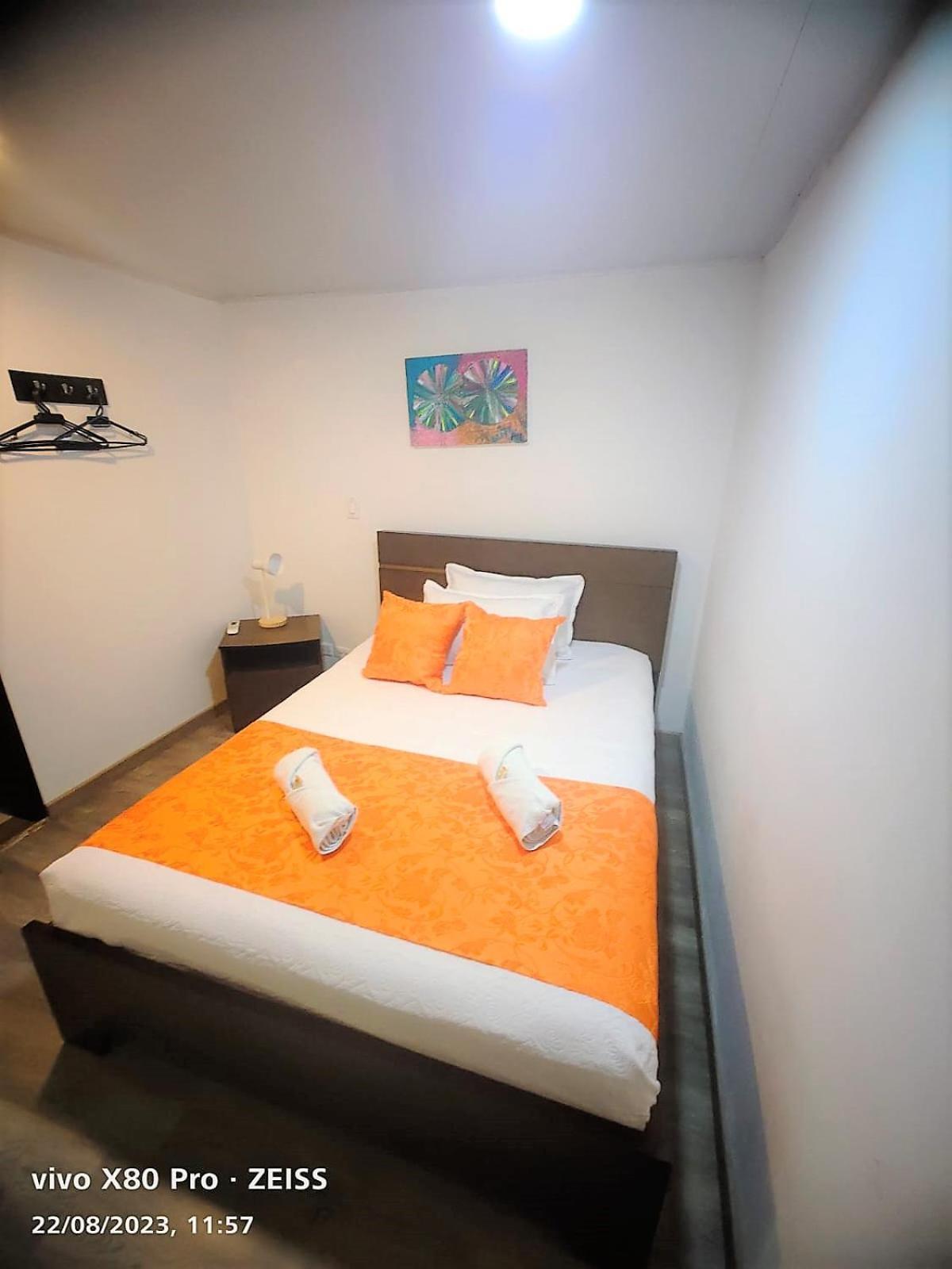 Hotel Kristal Ferial ボゴタ エクステリア 写真