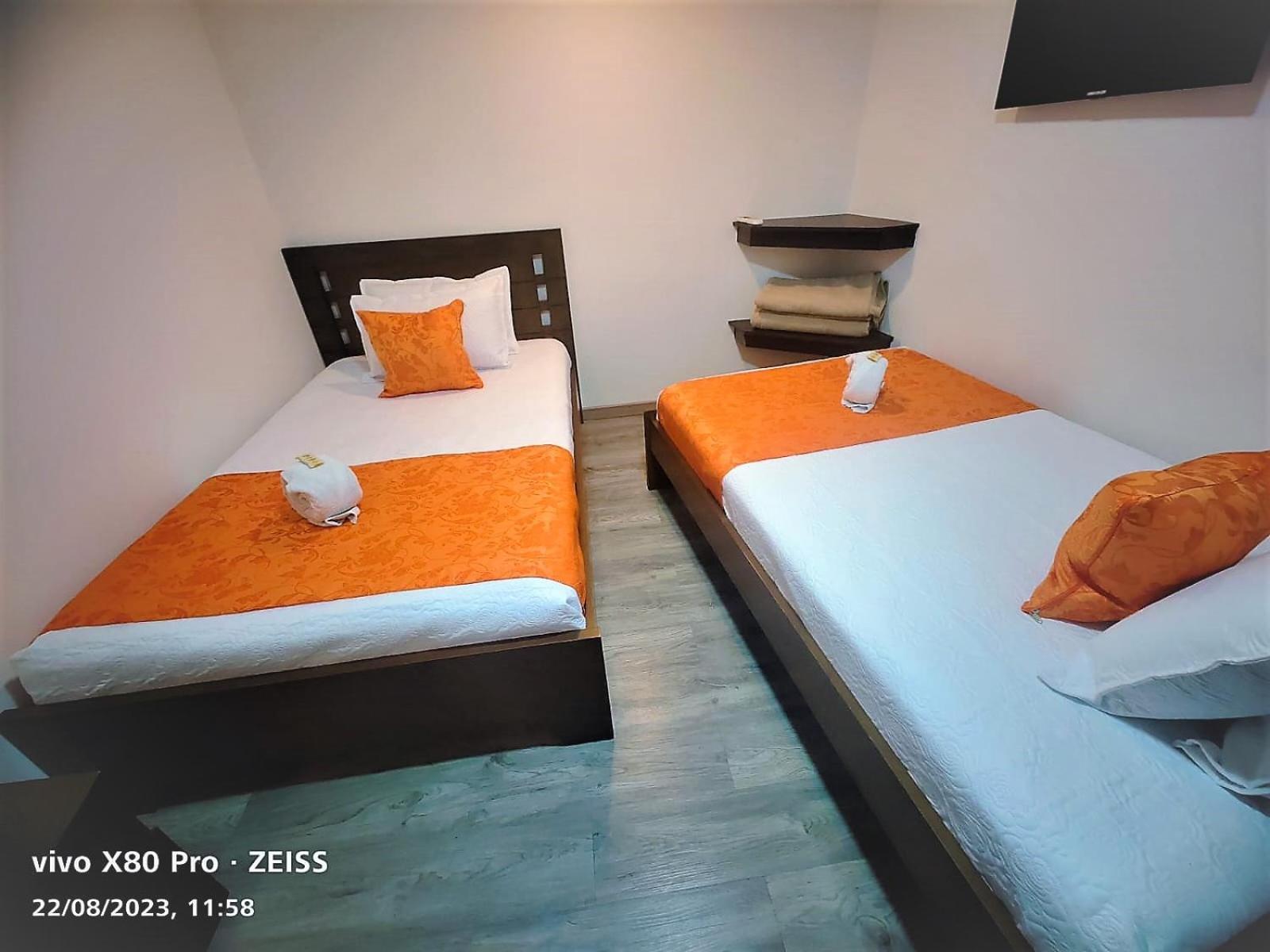 Hotel Kristal Ferial ボゴタ エクステリア 写真